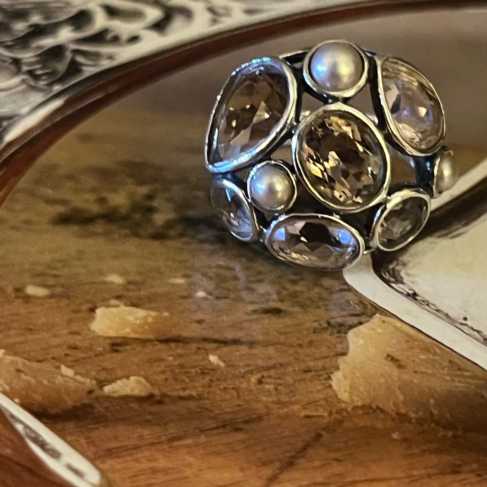 Silpada Sweet Embrace Ring - Picture 3 of 11